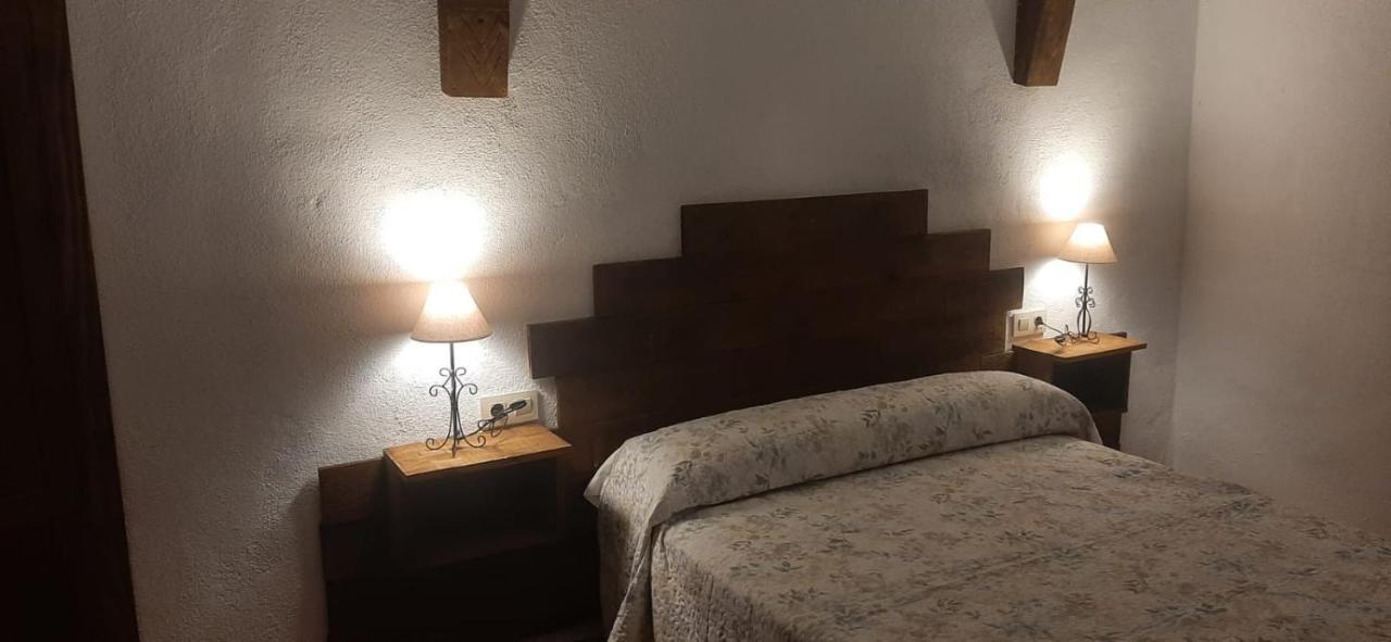 בית הארחה Pegalajar 	Casa Cueva El Almendro מראה חיצוני תמונה