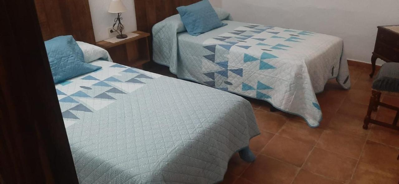 בית הארחה Pegalajar 	Casa Cueva El Almendro מראה חיצוני תמונה